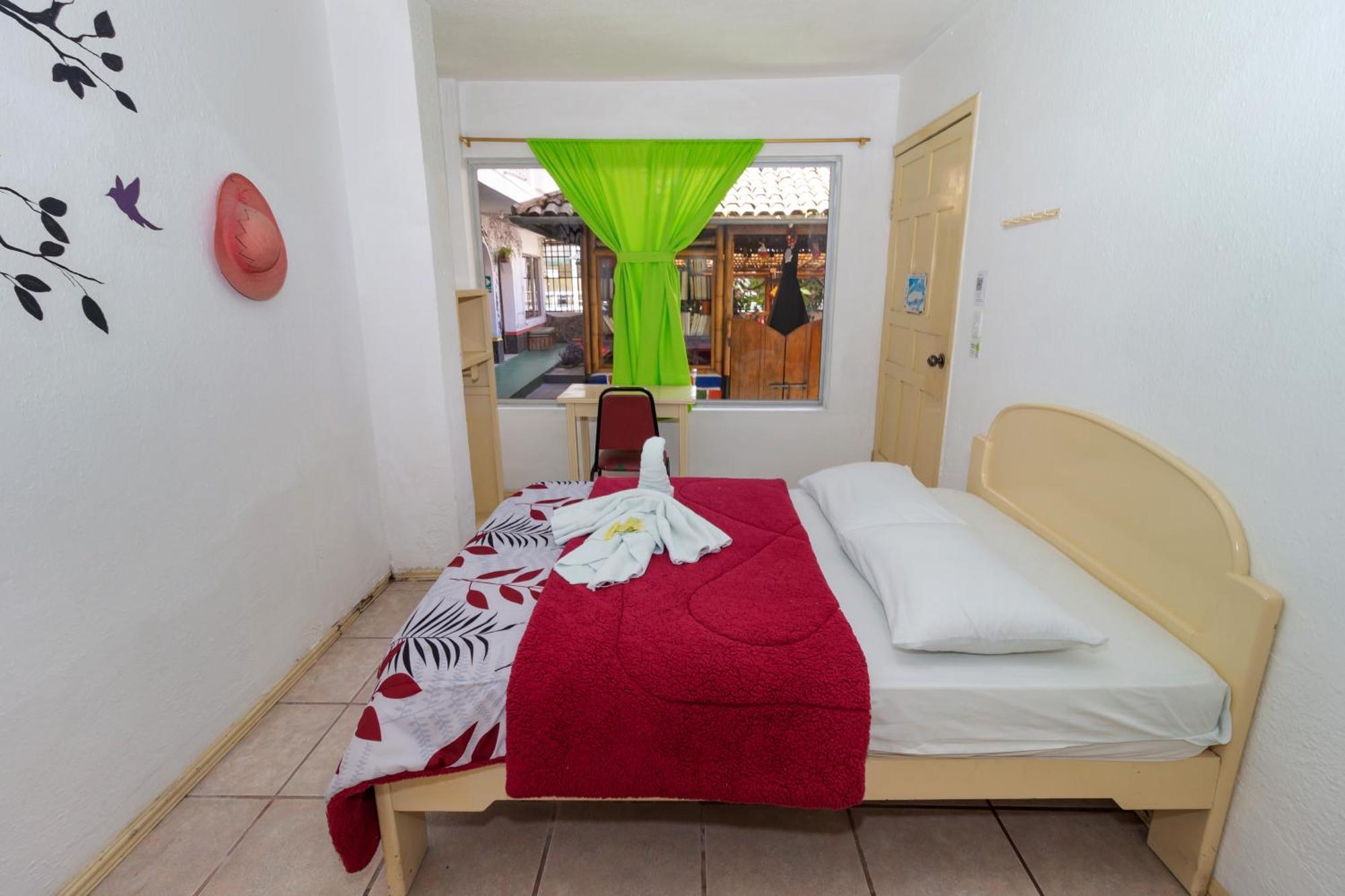 Santa Cruz Backpackers Hostal Баньос Экстерьер фото